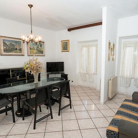 Casa Lago E Camino Capodimonte Kültér fotó