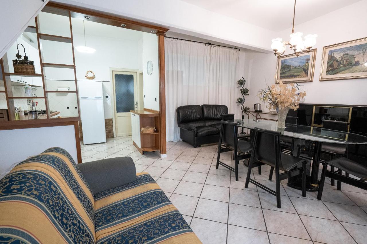 Casa Lago E Camino Capodimonte Kültér fotó